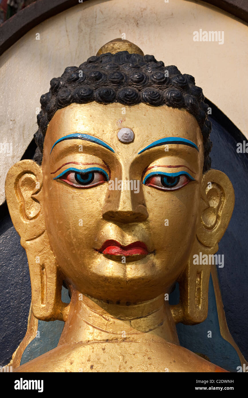 Statue de Bouddha en or. Katmandou, Népal Banque D'Images