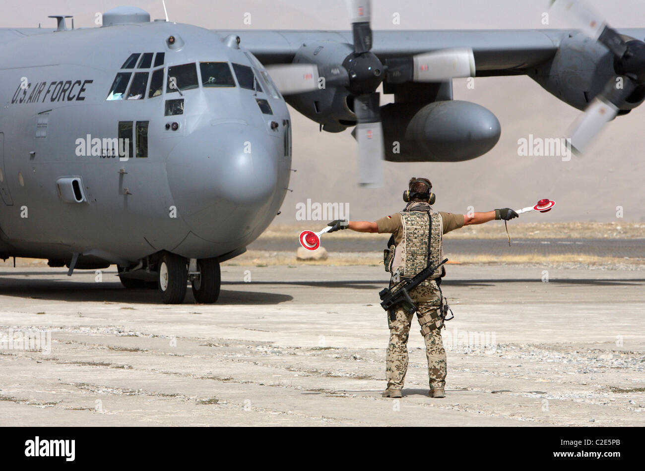 Avions de transport Hercules américains, l'Afghanistan, à Faizabad Banque D'Images