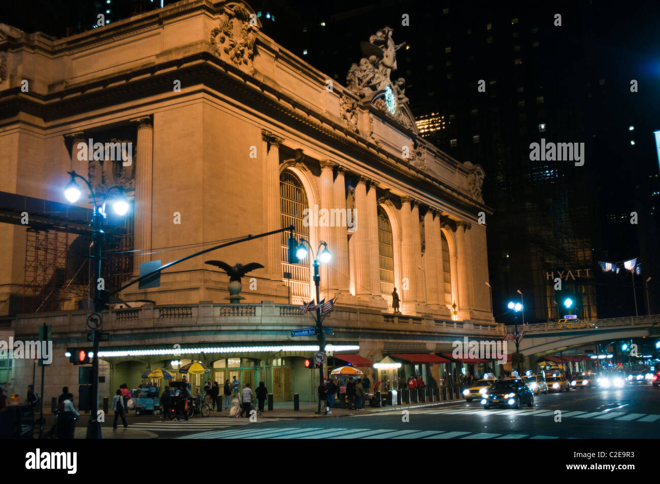 Nuit allumé Grand Central Terminal Building, East 42nd Street, Manhattan, New York City, USA, Banque D'Images