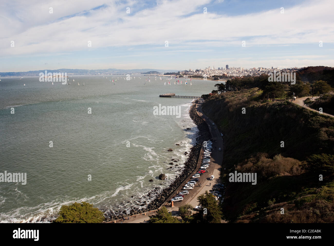 Vue sur San Francisco depuis le Golden Gate Bridge Banque D'Images