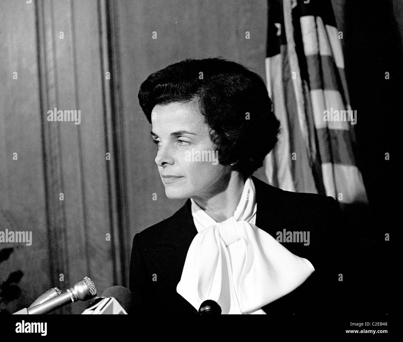 Président du conseil d'administration de San Francisco, Dianne Feinstein devient San Francisco California, 1978 Banque D'Images Président du conseil d'administration de San Francisco, Dianne Feinstein devient San Francisco California, 1978 Banque D'Images
