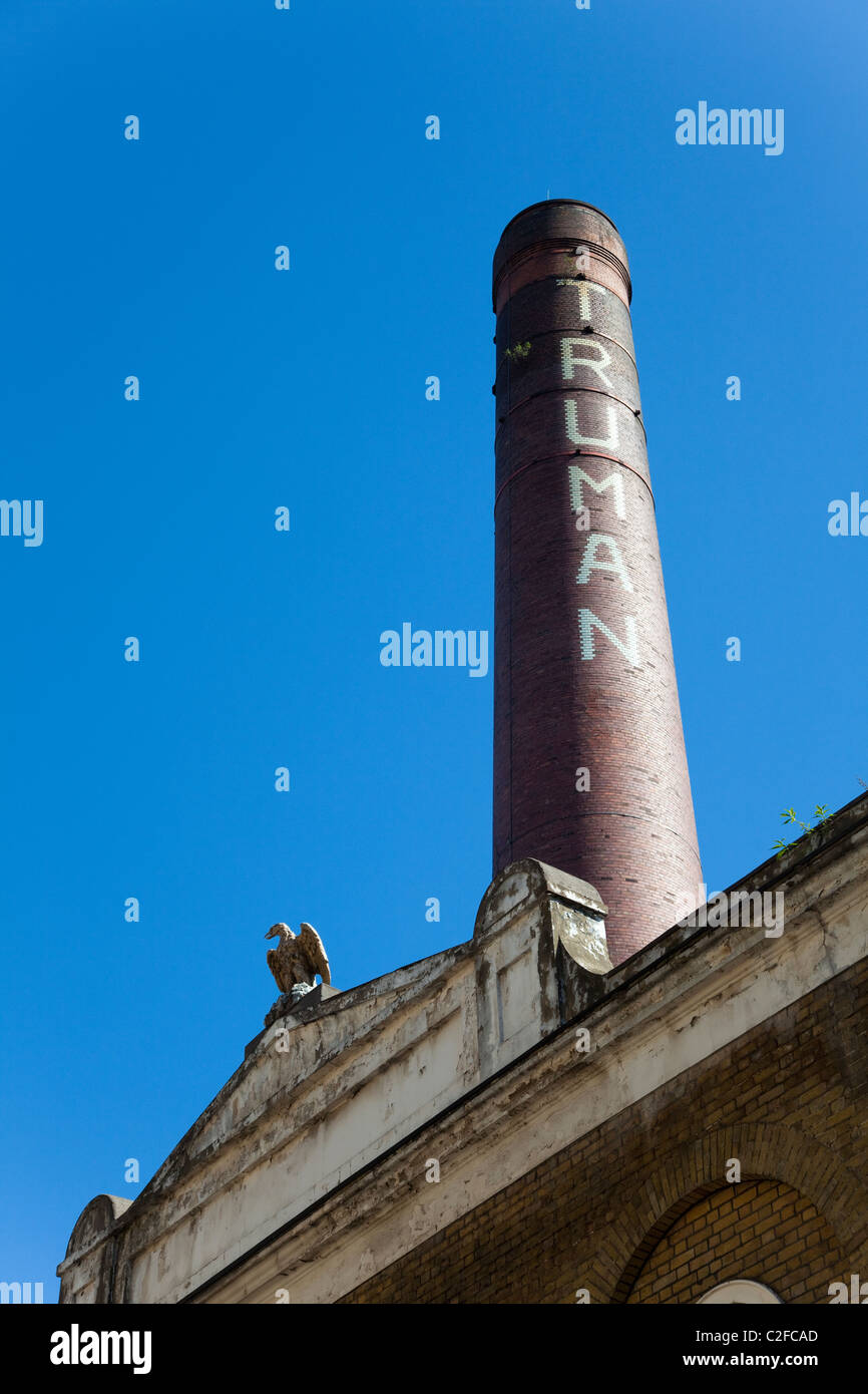 Old Truman Brewery chimney, Brick Lane, London, E1, UK Banque D'Images