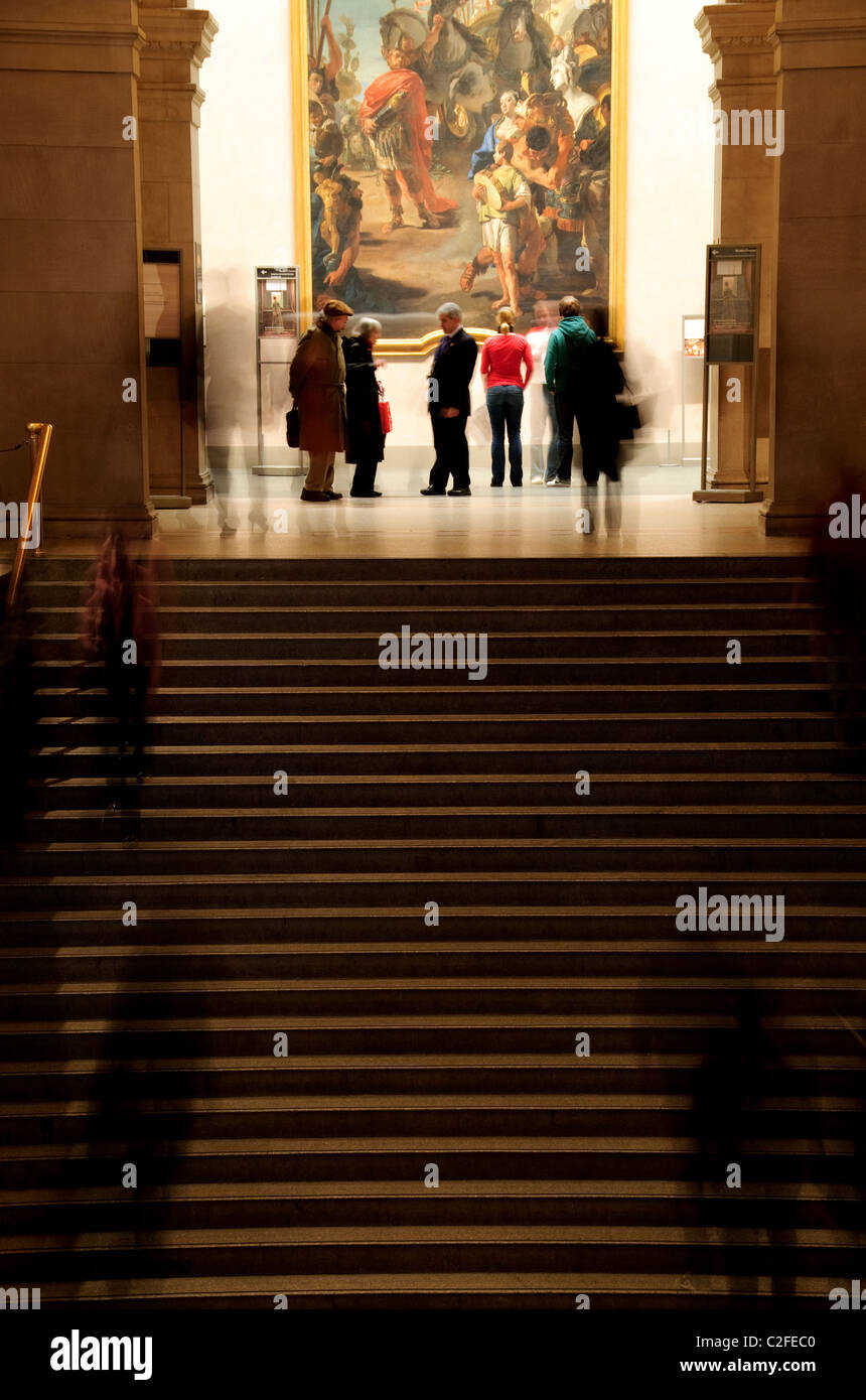 Metropolitan Museum of Art, New York City, à l'entrée du musée, galerie d'Art Banque D'Images