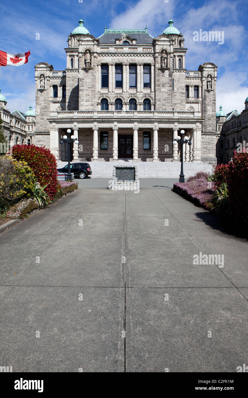 L'arrière et l'entrée de la bibliothèque de l'étapes de la British Columbia Parliament Buildings in Victoria, BC, Canada. Banque D'Images