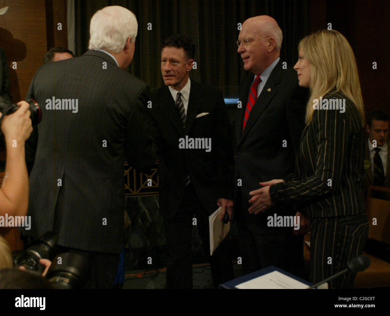 Le sénateur Cornyn, Lyle Lovett, le sénateur Leahy et Alice Peacock, musique première 'équité en radio à partir d'aujourd'hui' coalition Banque D'Images