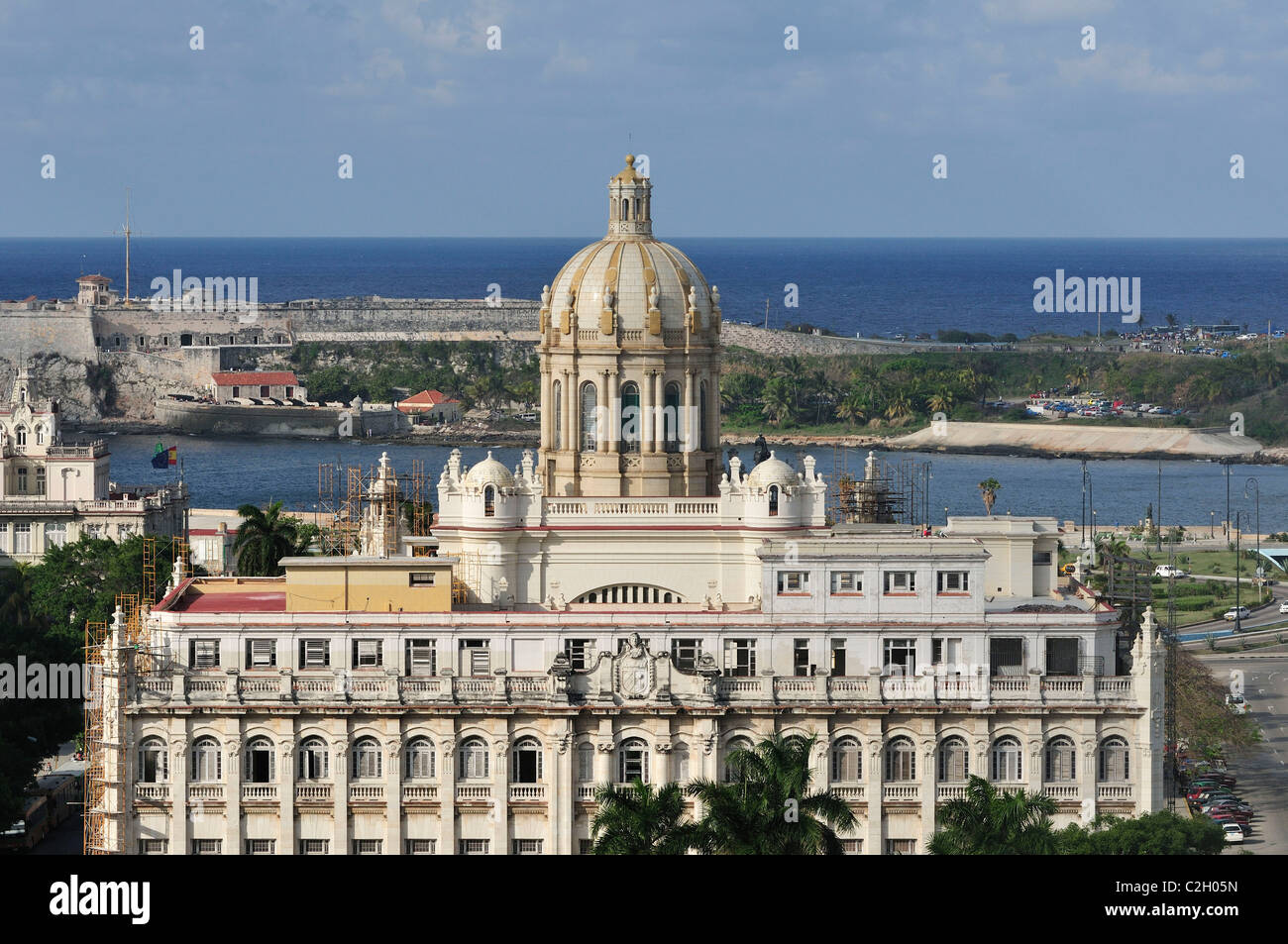 La Havane. Cuba. Le Palacio Presidencial qui abrite aujourd'hui le Musée de la révolution / Museo de la Revolucion. Banque D'Images