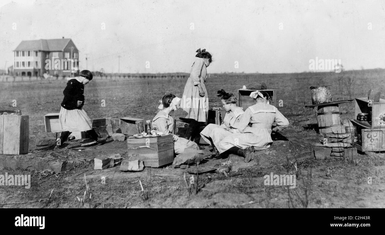 Des maisons de jeu original conçu et exécuté par des jeunes filles à l'école pour aveugles de l'Oklahoma. Banque D'Images