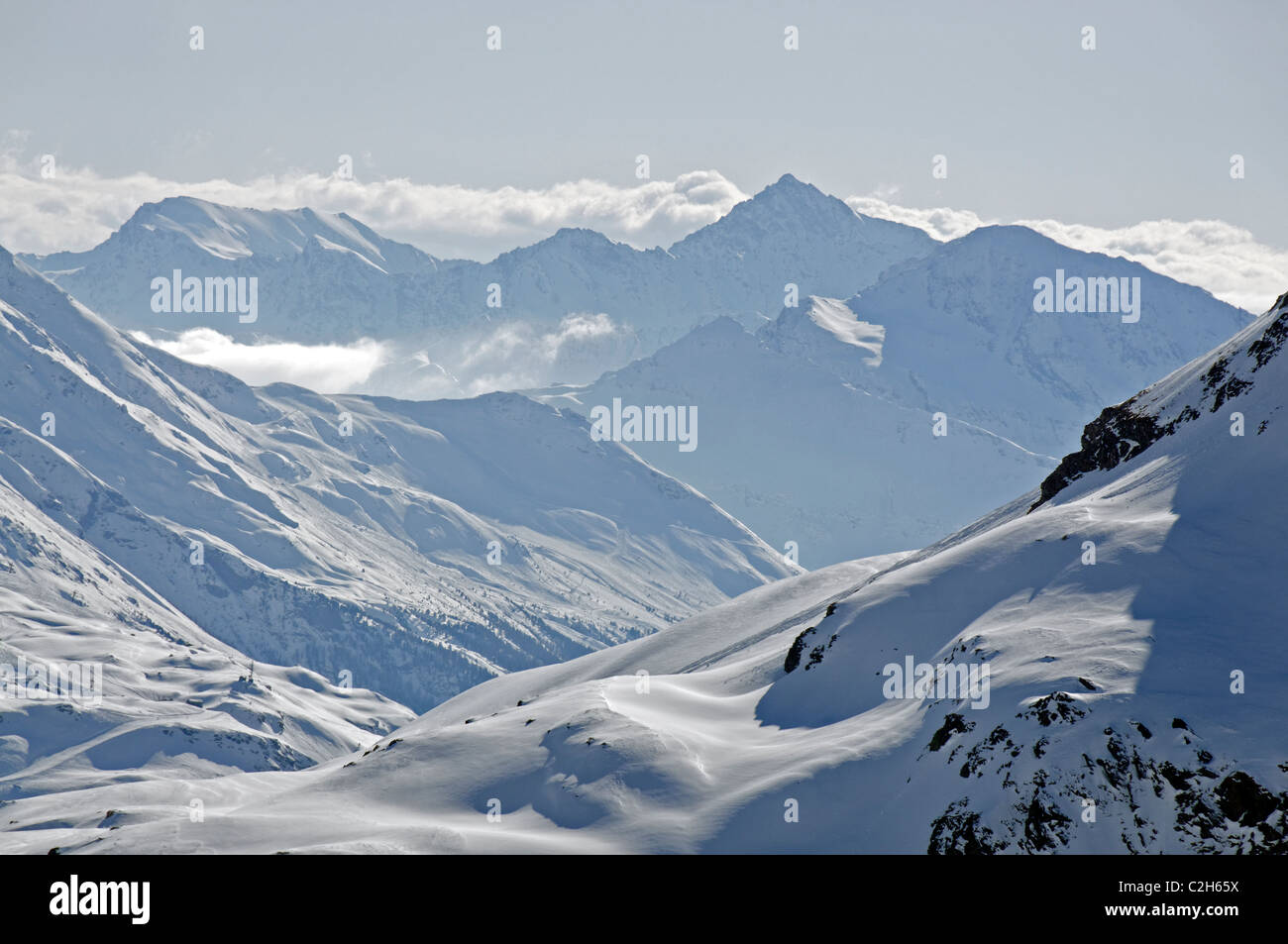 Vue vers l'Bonneval sur Arc montagnes depuis le refuge du Carro dans la Haute Maurienne Banque D'Images