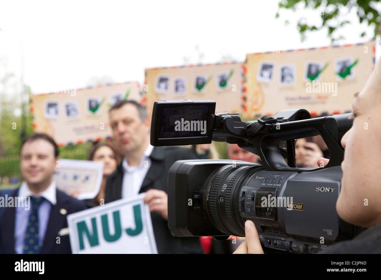 Protestation d'Aljazeera NUJ libre l'équipage en Libye Banque D'Images