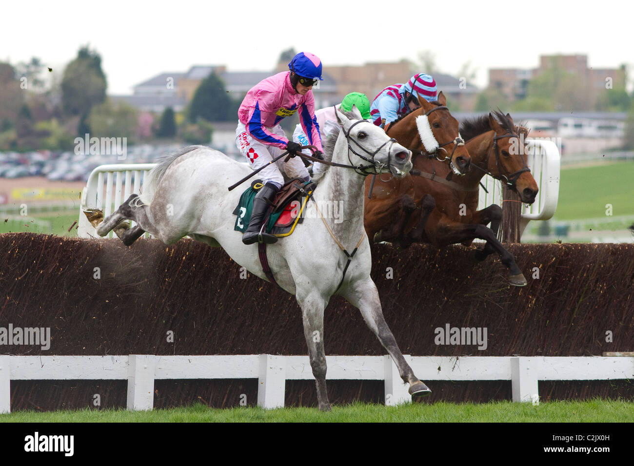Sam Twiston-Davies sur battre les garçons dans l'Pyments Chartered Quantity Surveyors Handicap Chase 14/4/2011 Banque D'Images