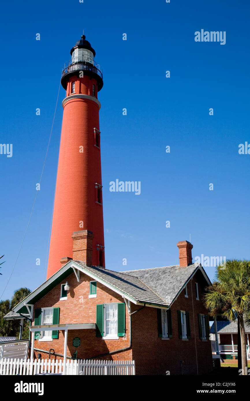 1887 phare de Ponce Inlet, le plus grand de la Floride, à 10 miles au sud de Daytona Beach, FL Banque D'Images