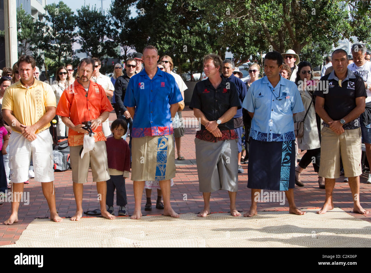 Les capitaines de la Vaka au départ de cérémonie Banque D'Images