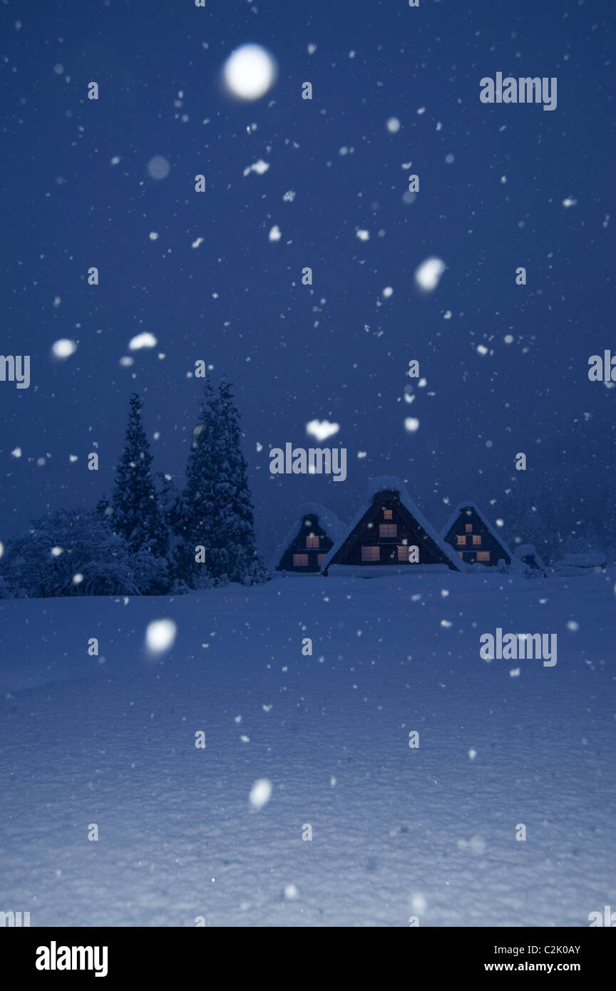 Snowscape de Shirakawa-go de nuit, Shirakawa, Ono, Gifu, Japon Banque D'Images