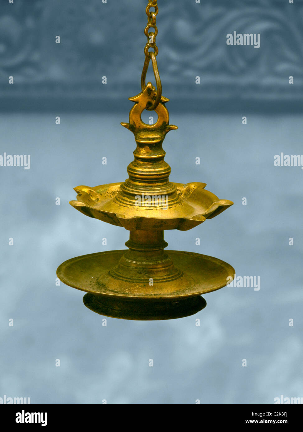 Laiton Antique lampe à huile faite, Samai, Kerala, Inde Banque D'Images