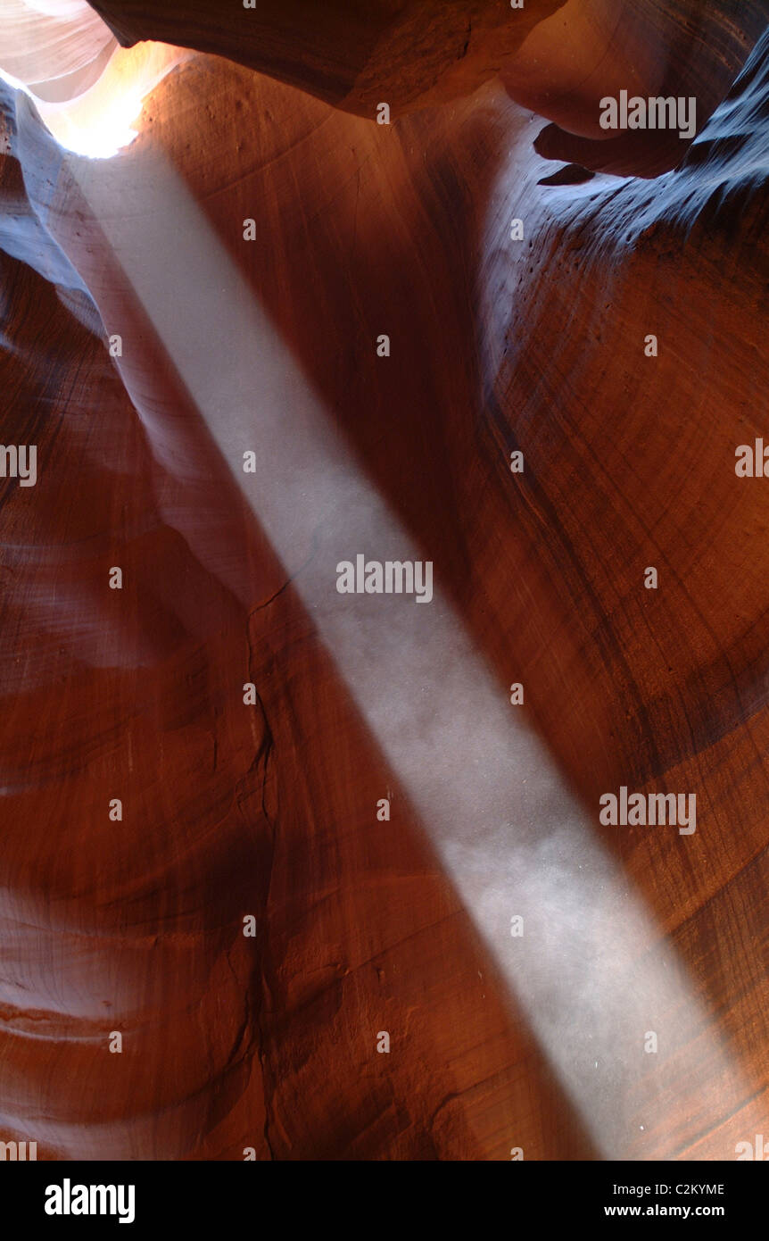 Résumé détail avec faisceau de lumière, Antelope Canyon, près de Page, Arizona Banque D'Images