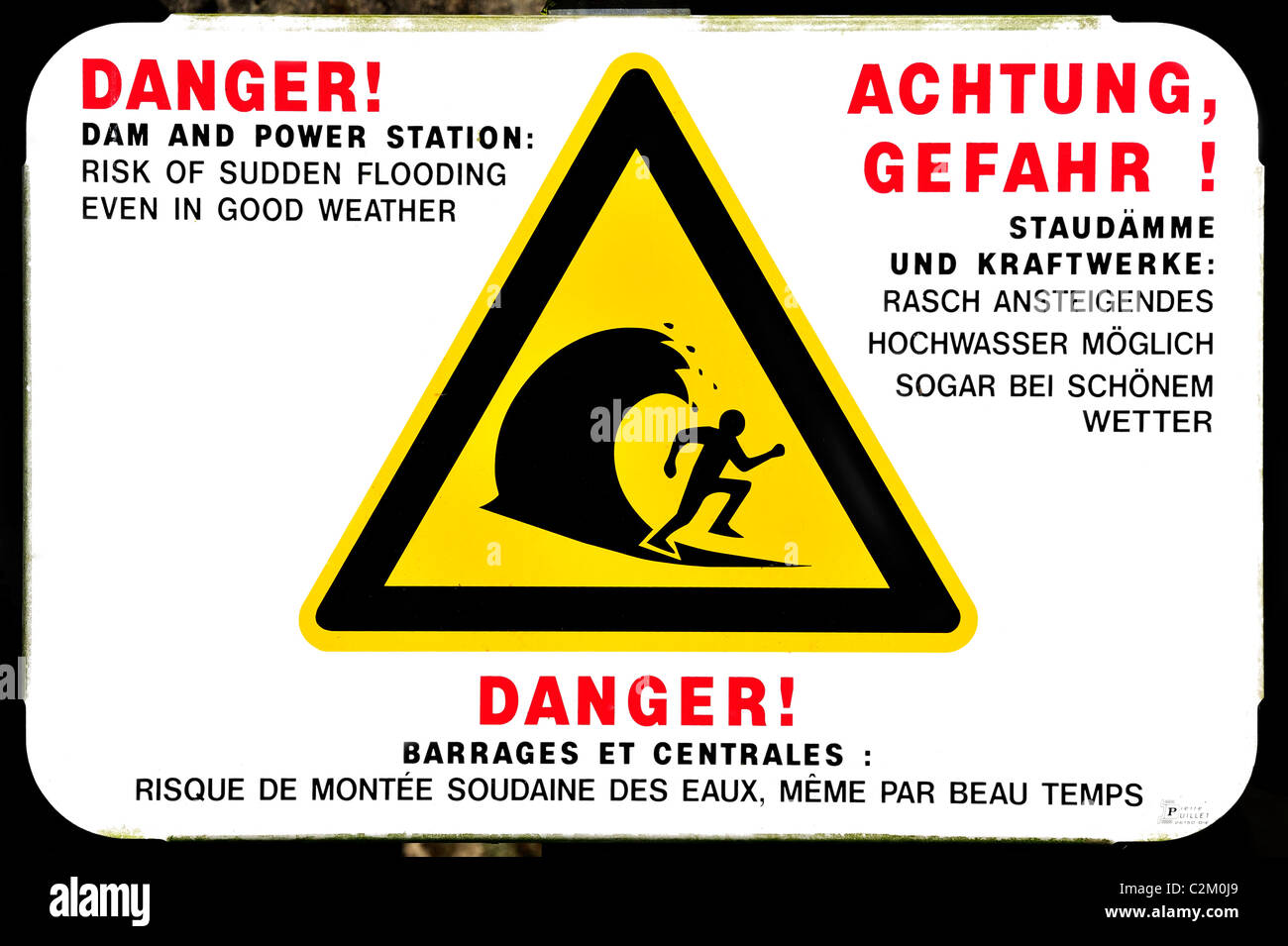 Panneau d'avertissement de brusques inondations de rivière par dam de power station, France Banque D'Images