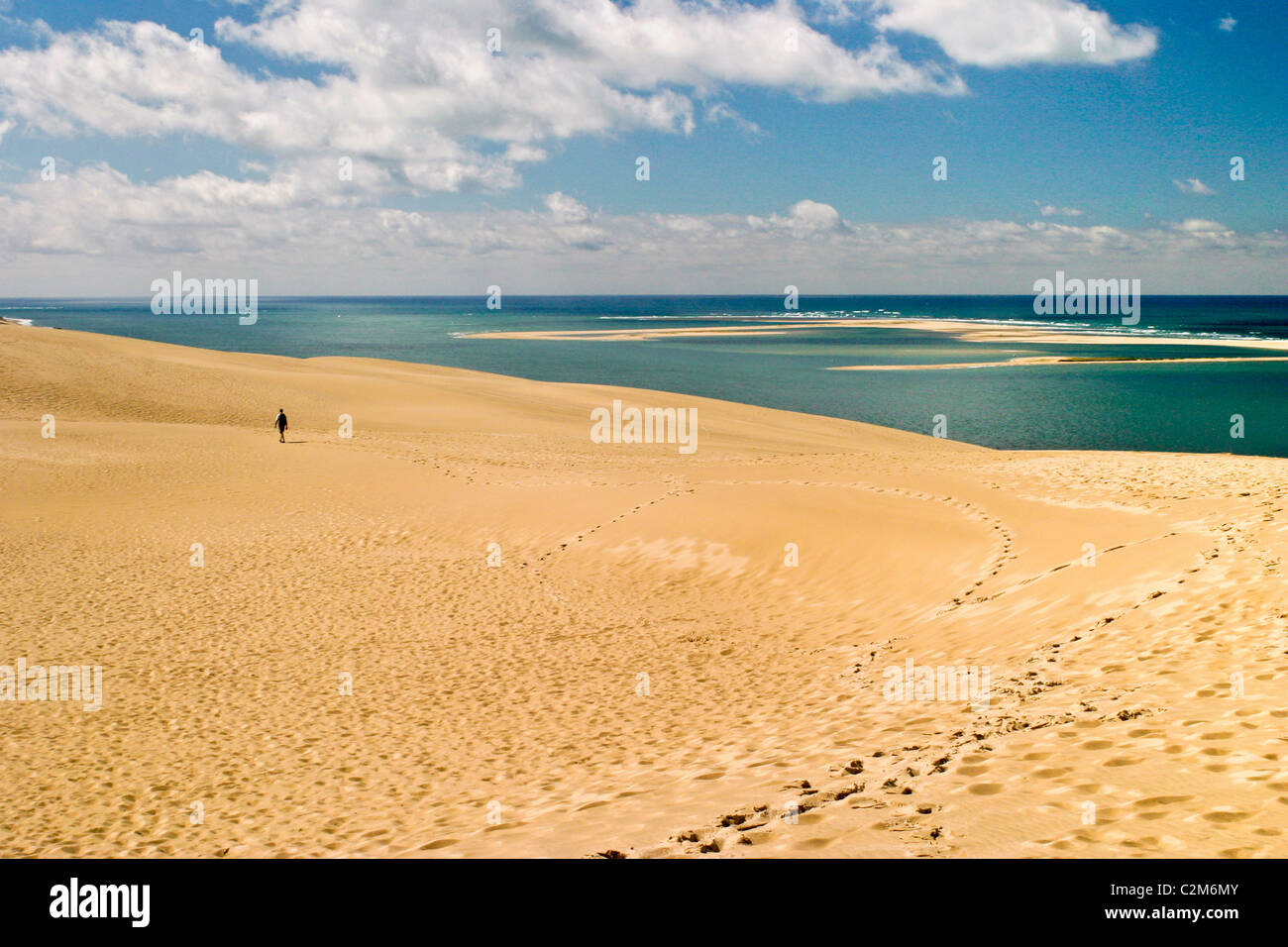 Une famille Walker sur la grande exploitation des sables bitumineux à la dune du Pyla.arcachon.France Banque D'Images