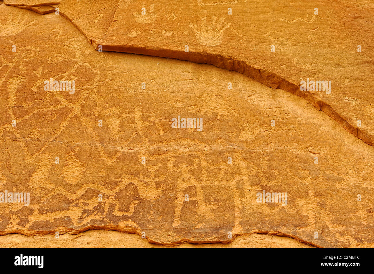 Les pétroglyphes gravés sur une surface rocheuse, Mesa Verde National Park Banque D'Images
