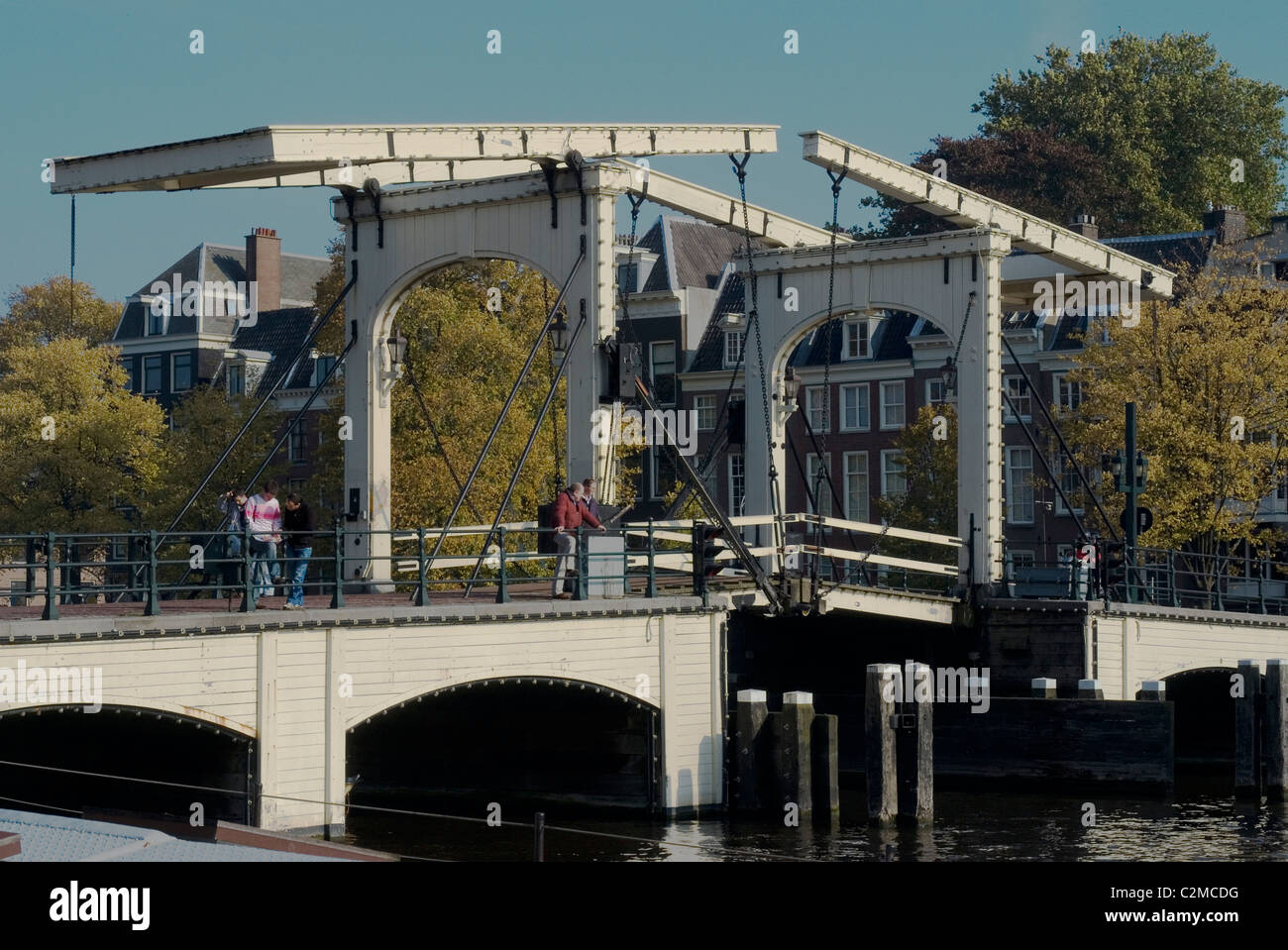 Magere Brug (pont Maigre) au cours de l'Amstel, Amsterdam. Banque D'Images