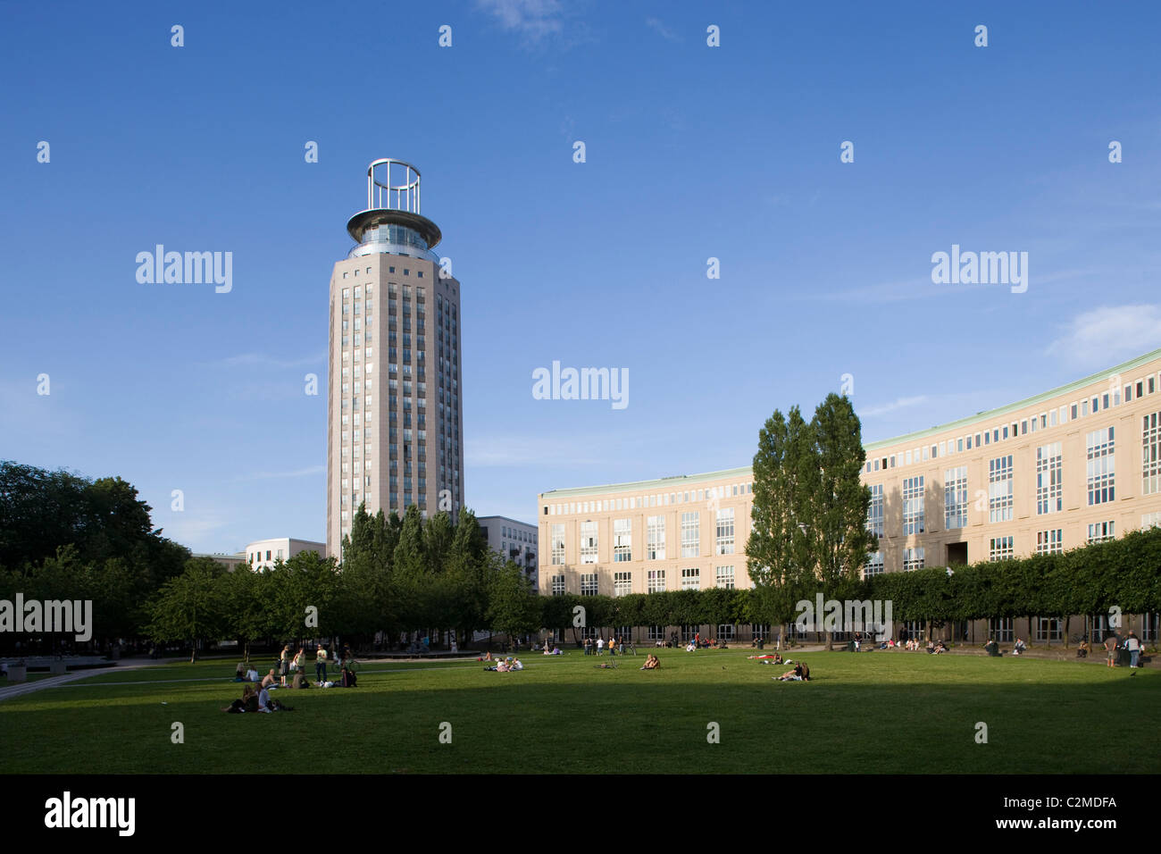 Soder déchiré (Architecte : Henning Larsen) et Bofills BOEge (architecte Ricardo Bofill), Södermalm, à Stockholm, Suède. Banque D'Images