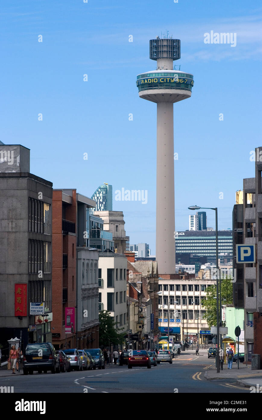 Vue de la ville vers la zone commercial Liverpool One, Liverpool, Merseyside, Angleterre Banque D'Images