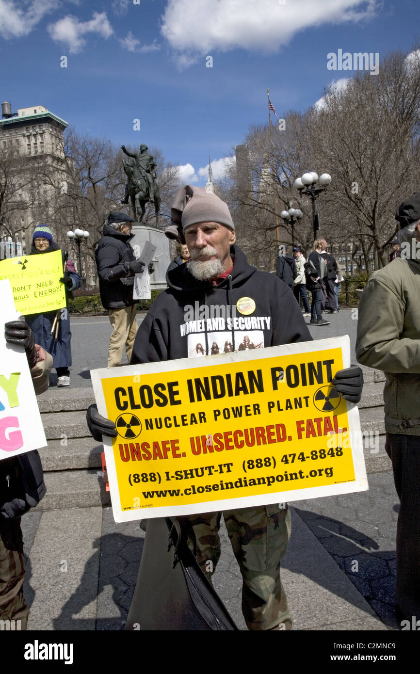 'Arrêter la centrale nucléaire d'Indian Point maintenant' démonstration à Union Square, New York. Banque D'Images