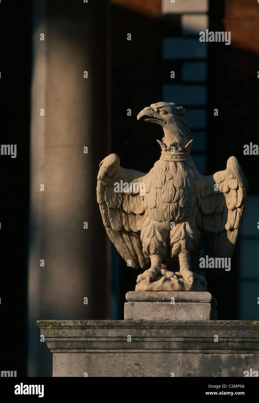 Osterley Park (1763-67) Eagle sculpture par Robert Adam. - Isleworth, Londres. - Sculptures et frises, Londres Banque D'Images