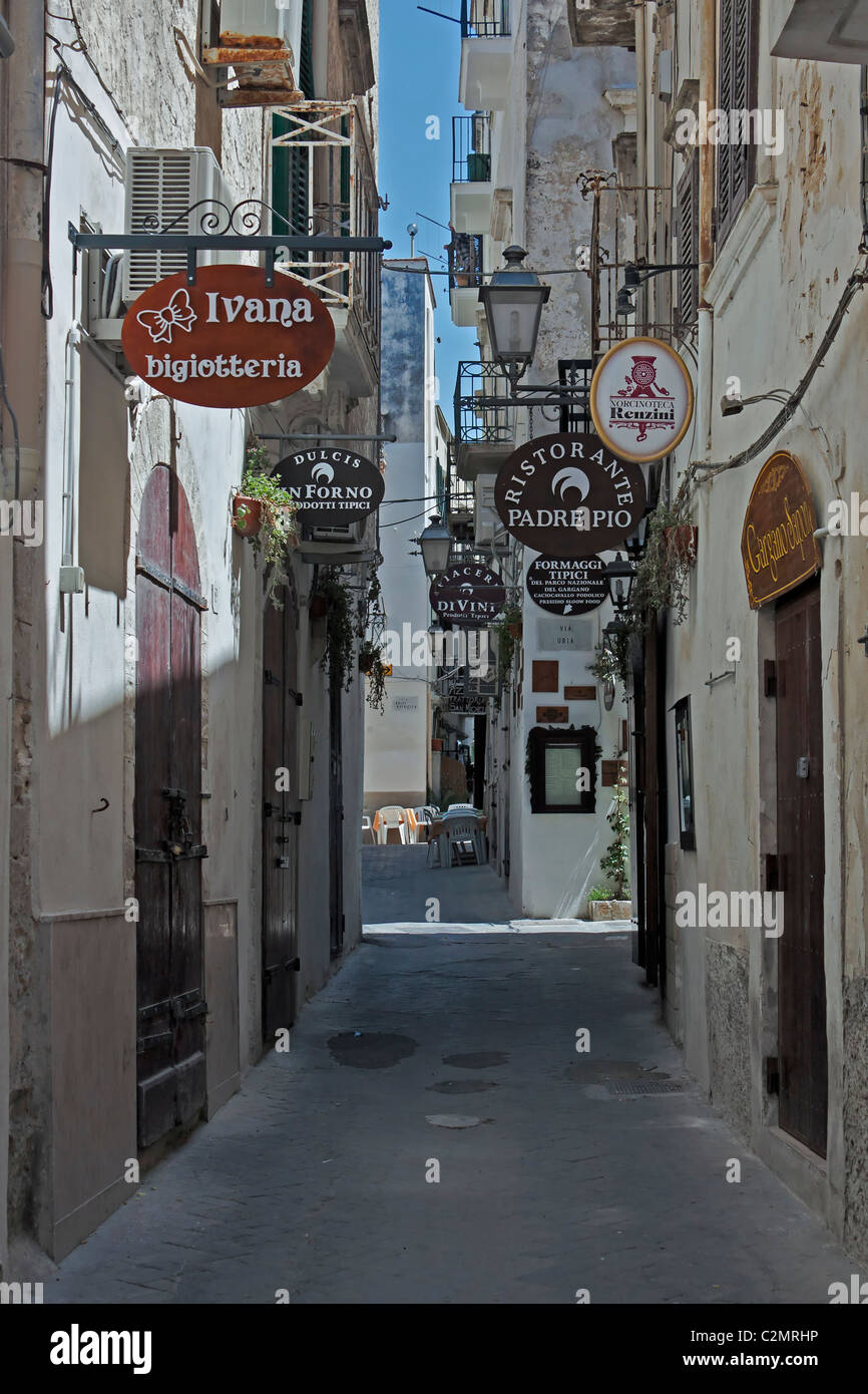 Alley à Vieste - Gargano - Italie - Pouilles Banque D'Images