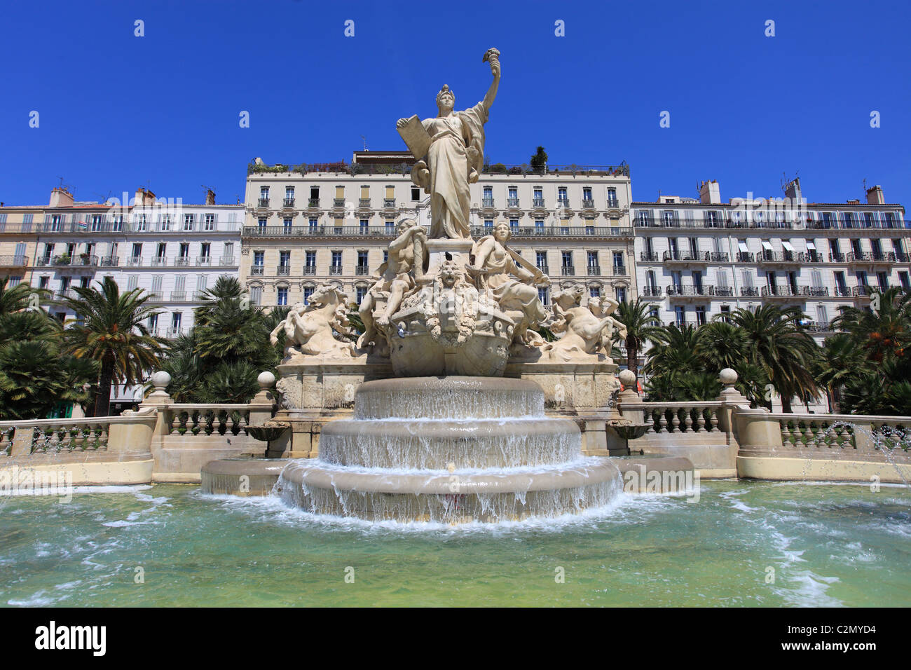 Photo à Toulon (83000) : Immeuble place de la Liberté - Toulon, 347884