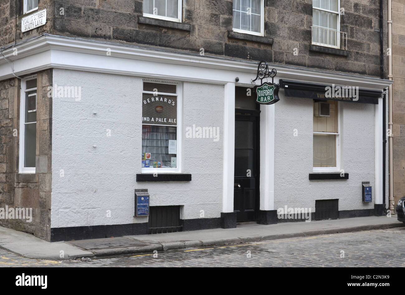 Le bar Oxford dans Young Street, l'abreuvoir de Ian Rankin's Inspecteur fictif rébus. Banque D'Images