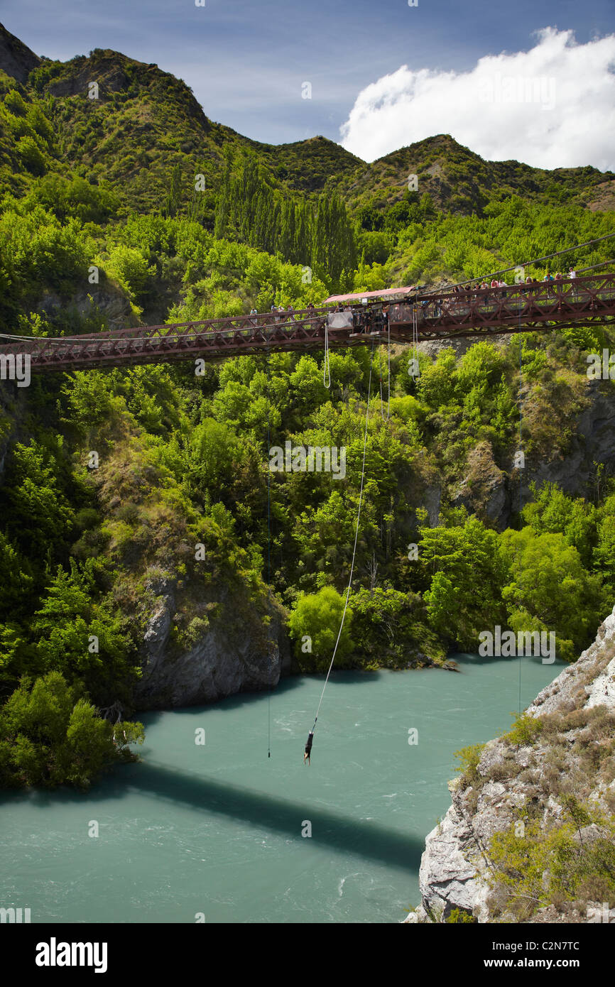 Saut de la ville historique de Kawarau Bridge, rivière Kawarau Kawarau, Gorge, District des Lacs du Sud, île du Sud, Nouvelle-Zélande Banque D'Images