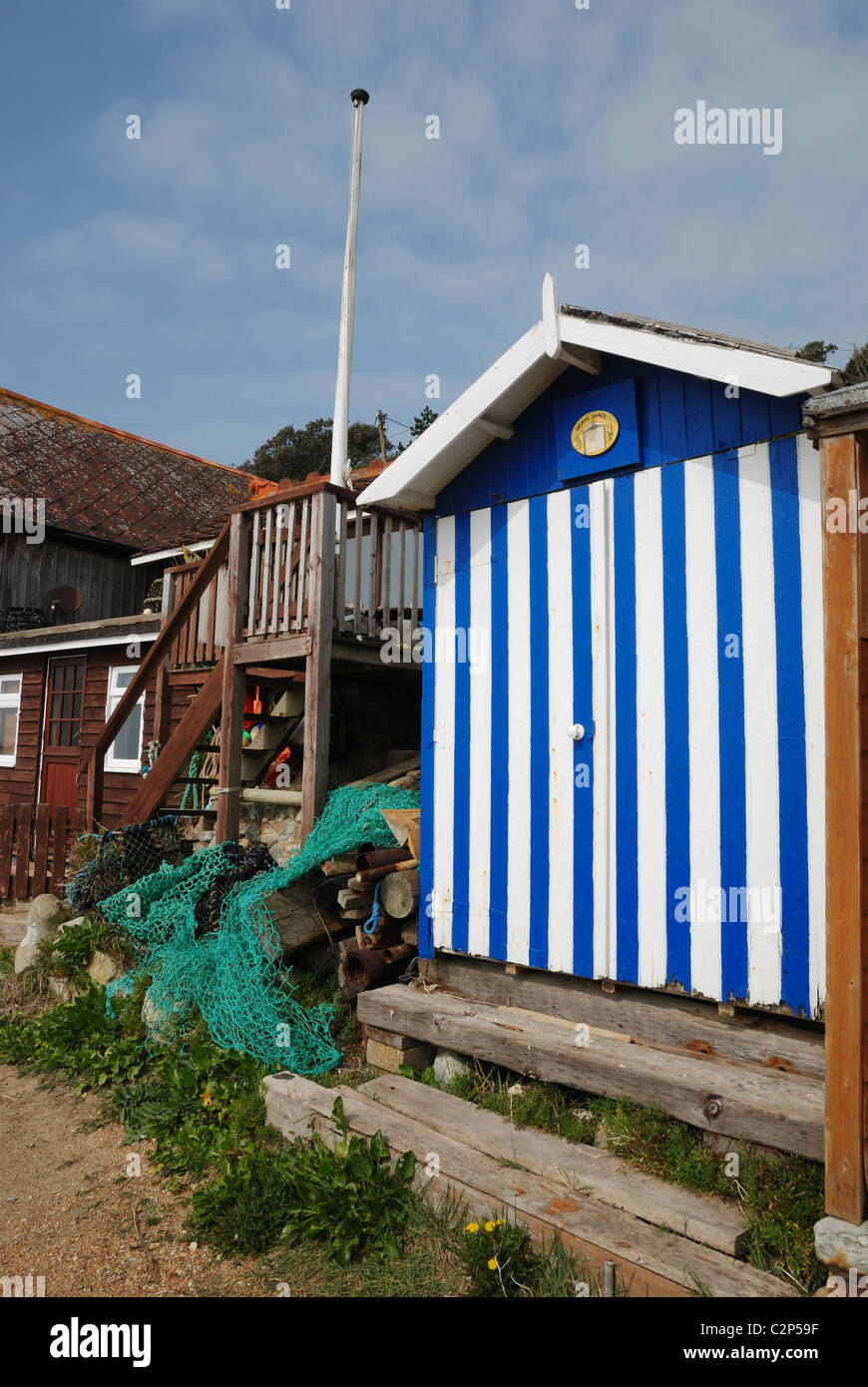 Une cabane de plage à Steephill Cove, Ventnor, île de Wight, Hampshire, Angleterre. Banque D'Images
