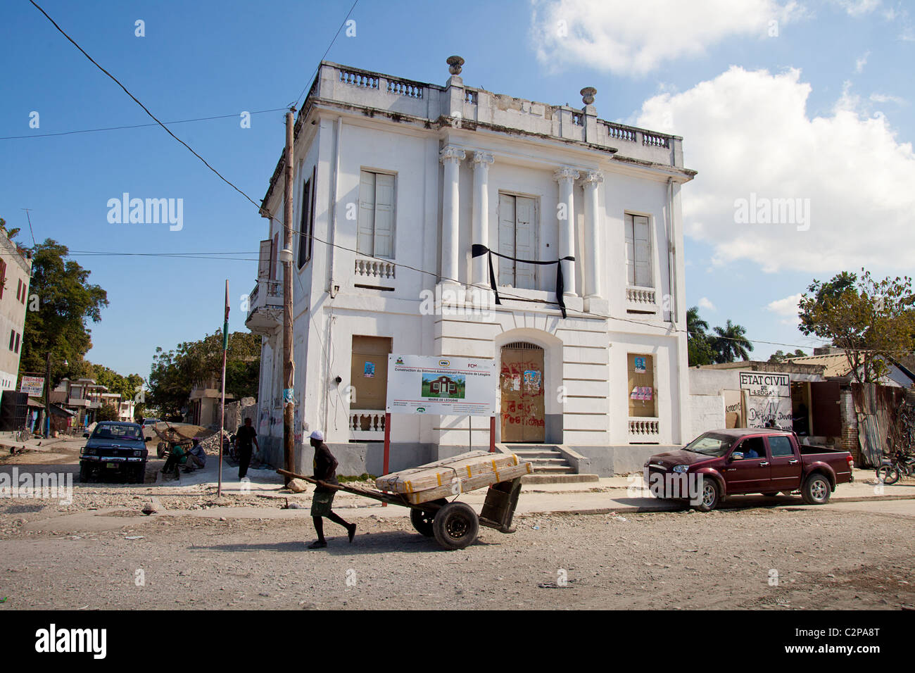 Un vieux bâtiment je Léogâne un an après le séisme, Haïti Banque D'Images