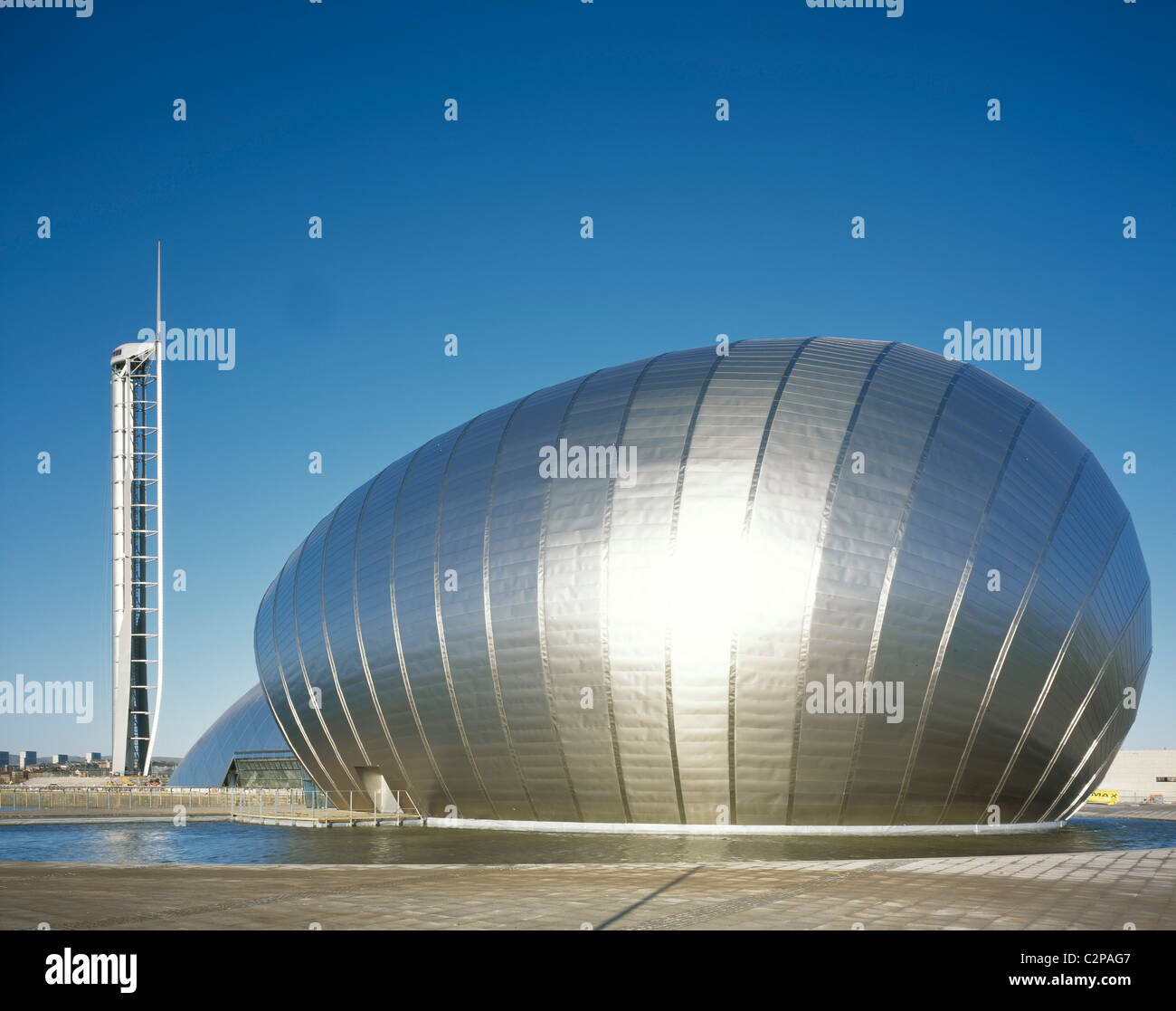 Centre des sciences de Glasgow, en Écosse. Vue de côté. Banque D'Images