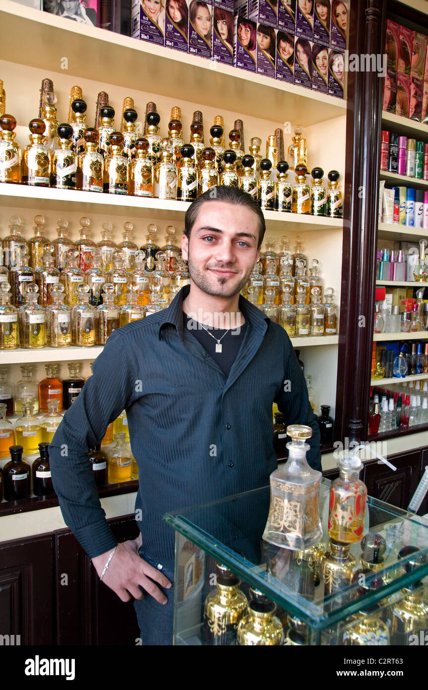 Syrie Damas Bazar Flacon de parfum odeur odeur sans parfum flacon Arôme Saveur Banque D'Images