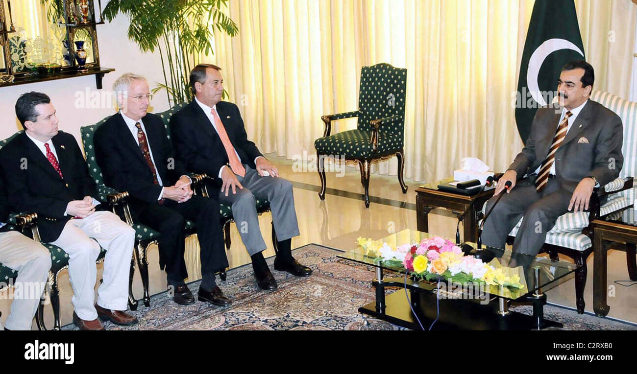 Premier Ministre, Syed Yousuf Raza Gilani parle avec nous la délégation du Congrès dirigé par John Boehner (R-l'Ohio), le président de l'US Banque D'Images