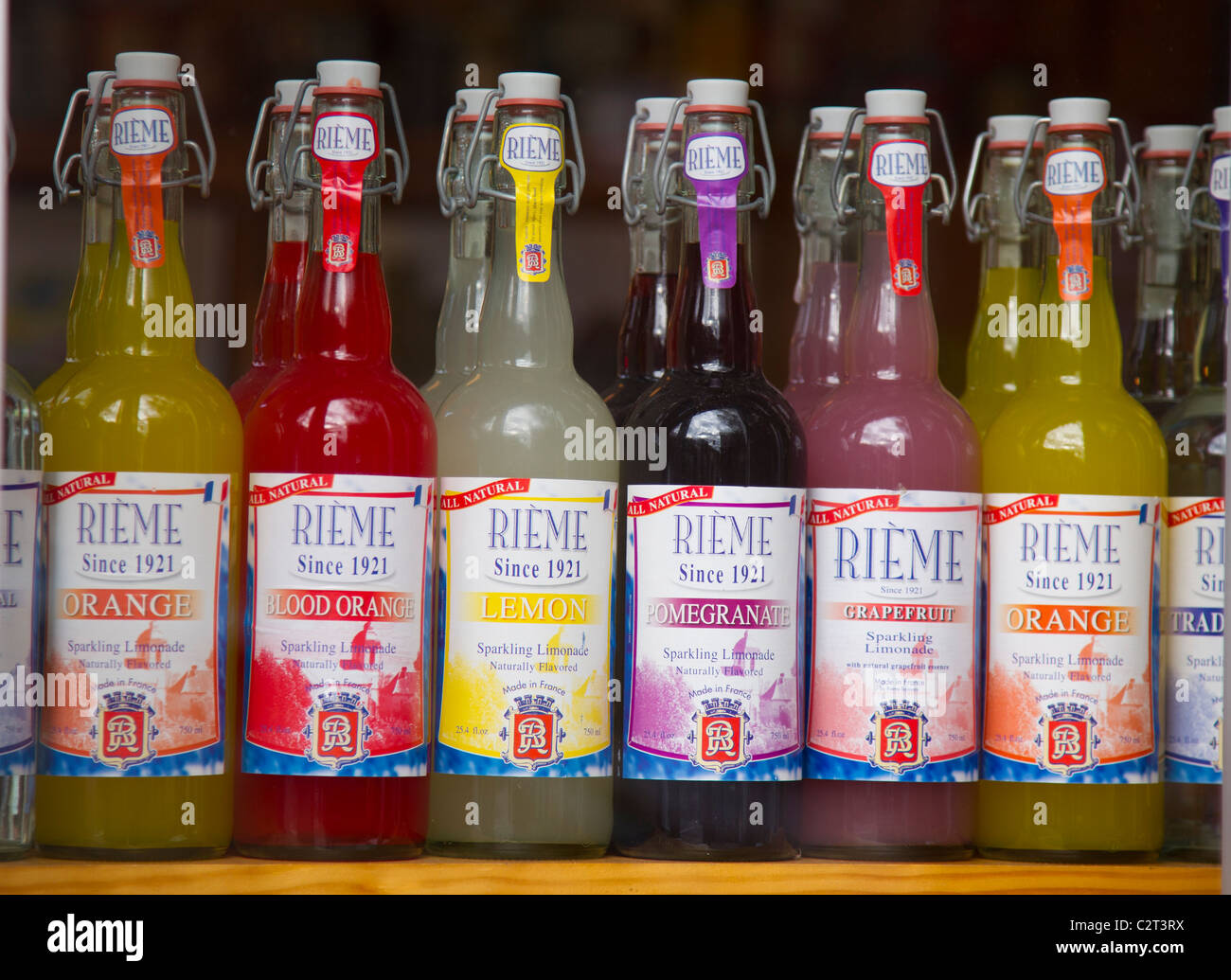 Variété de sodas différents sur l'affichage Banque D'Images