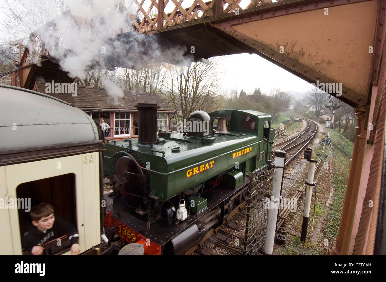 Un grand Western Pannier Locomotive à vapeur du réservoir sur le South Devon Railway à Newton Abbot, Devon, UK. Banque D'Images