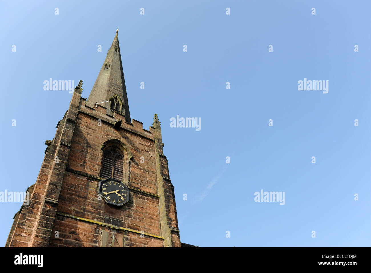 L'église de St Mary & St Chad dans Village de Brewood dans Staffordshire England Uk Banque D'Images