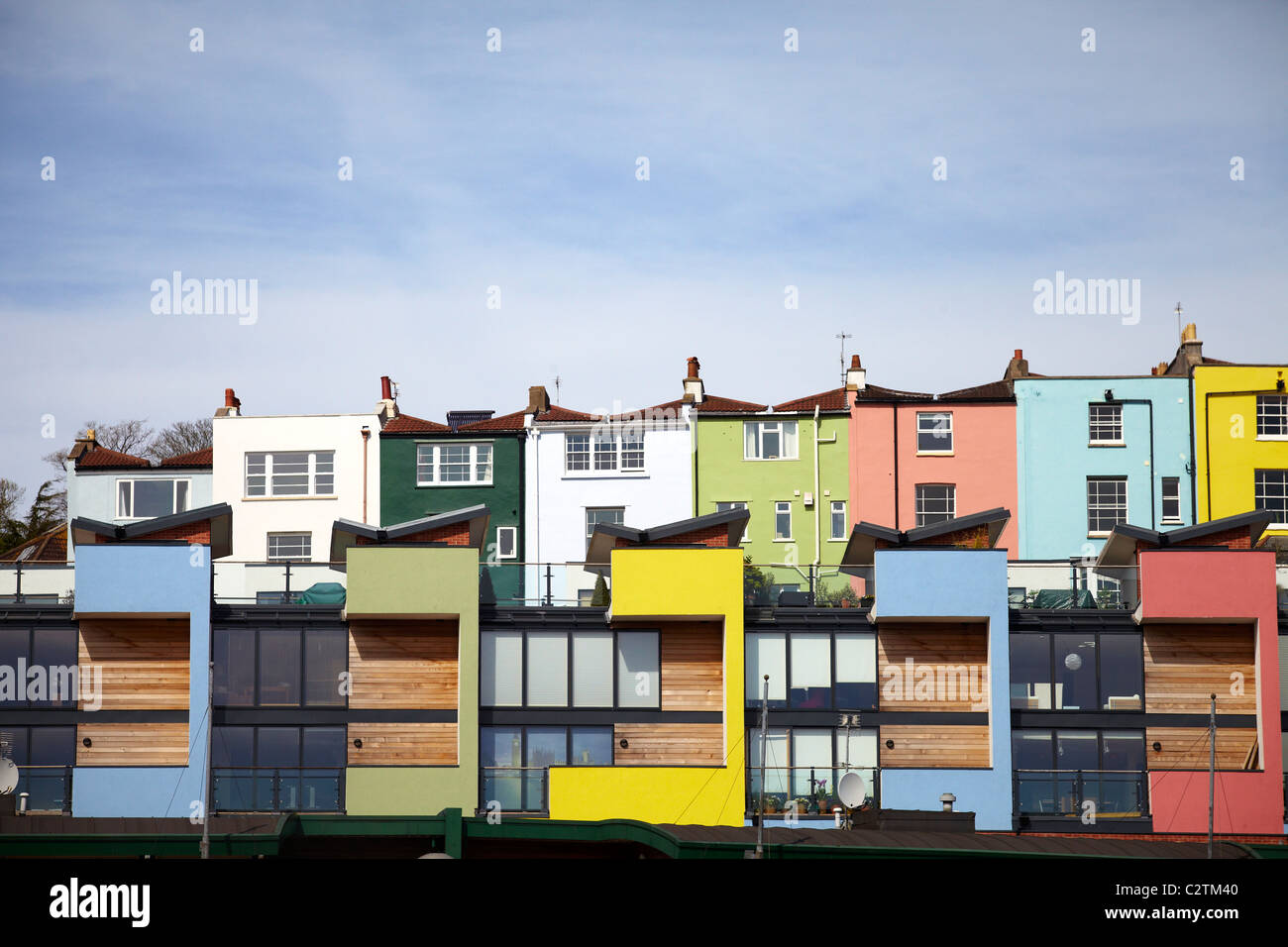 Maisons colorées sur Bristol Waterside Banque D'Images