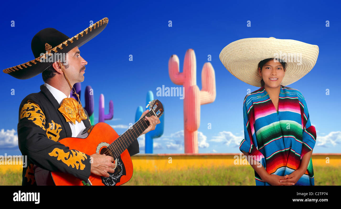 Charro mariachi playing guitar girl poncho mexicain Mexique cactus Banque D'Images