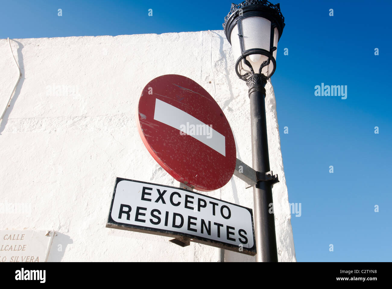 Pas d'entrée panneau routier excepto residentes Fuerteventura Banque D'Images