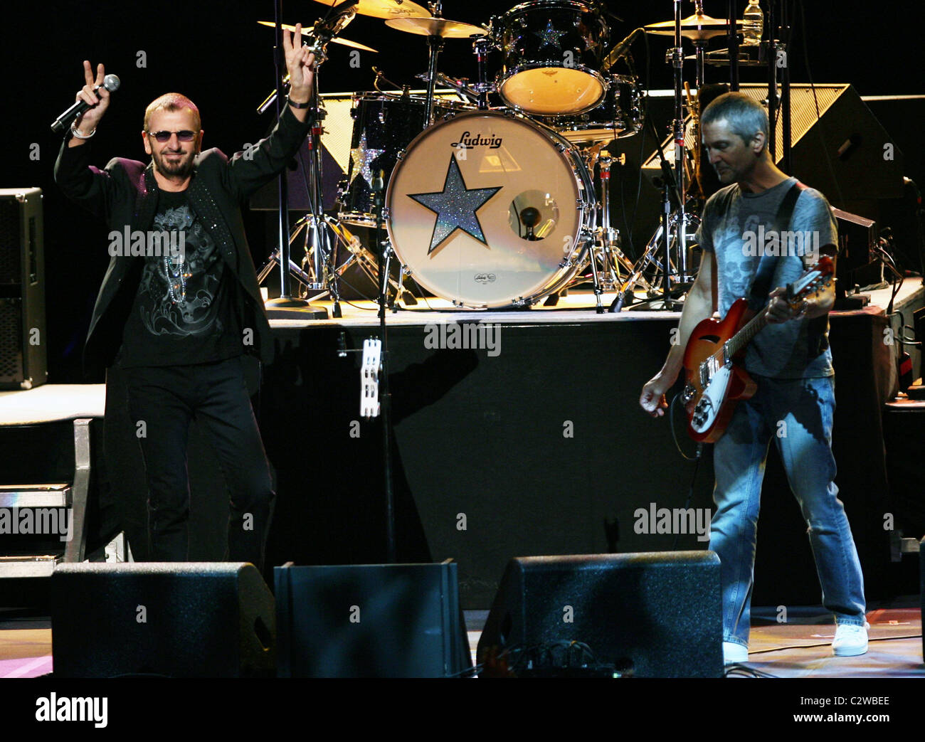 Ringo Starr et Billy Squier Ringo Starr et son All-Starr Band en concert au Radio City Music Hall de New York City, USA - Banque D'Images