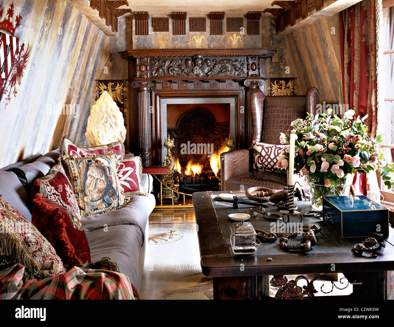 Salon De Style Gothique Romantique Medievale Photo Stock Alamy
