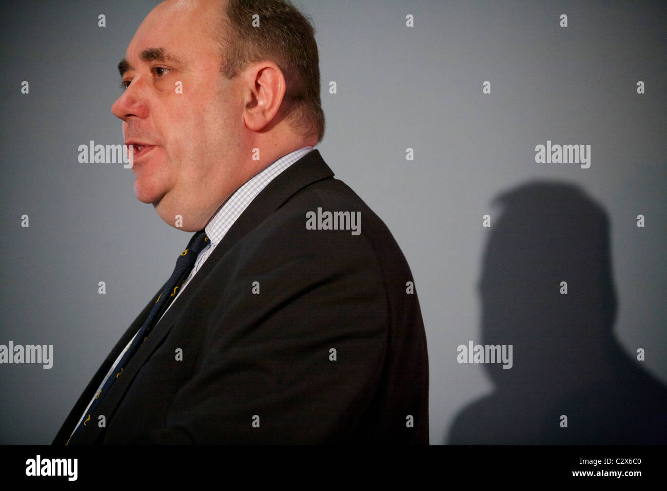 AYR, ROYAUME-UNI, AVRIL 20: Alex Salmond, chef du Parti national écossais (SNP) s'est adressé au STUC (Congrès de l'Union des métiers écossais) à Ayr le mercredi 20 avril 2011. (Photo © David Gordon) Banque D'Images
