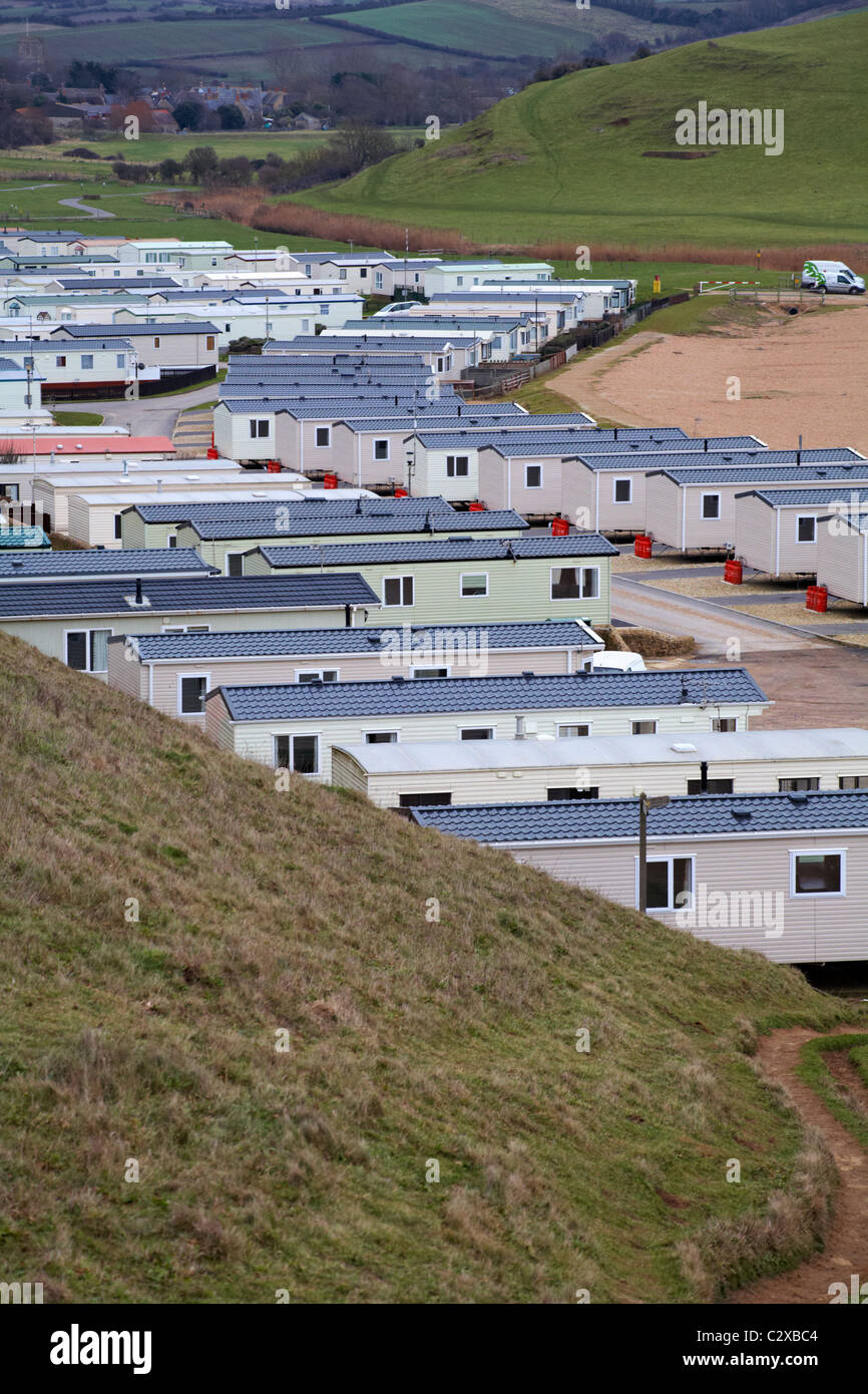 Site de caravane mobile, garage statique, à West Bay, Dorset UK en janvier - caravanes statiques mobile homes Banque D'Images
