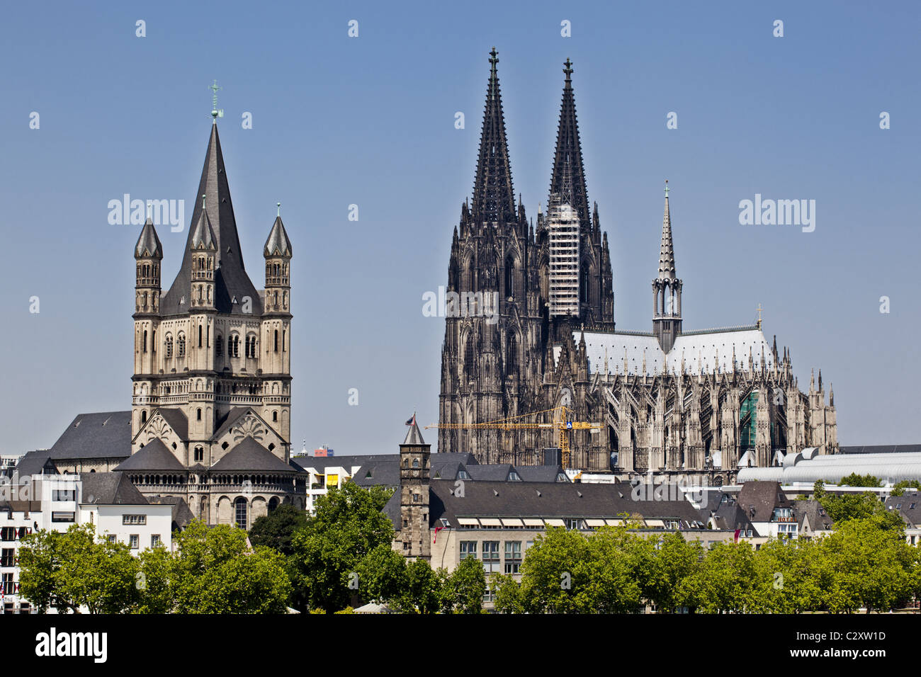 L'église Saint Martin et de la cathédrale de Cologne Banque D'Images