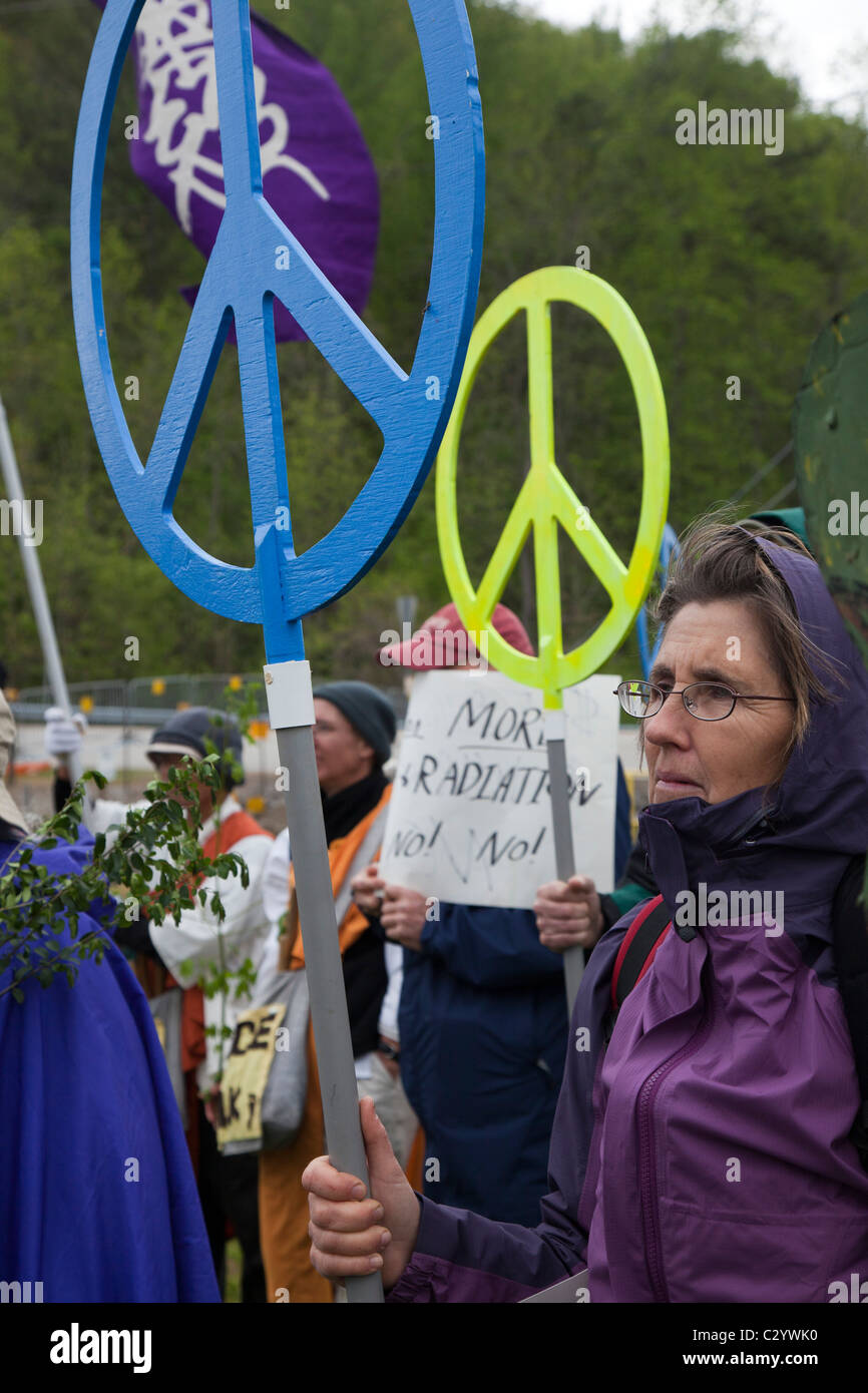 Les militants de la paix protester contre la production d'armes nucléaires à l'installation d'armes d'Oak Ridge Banque D'Images
