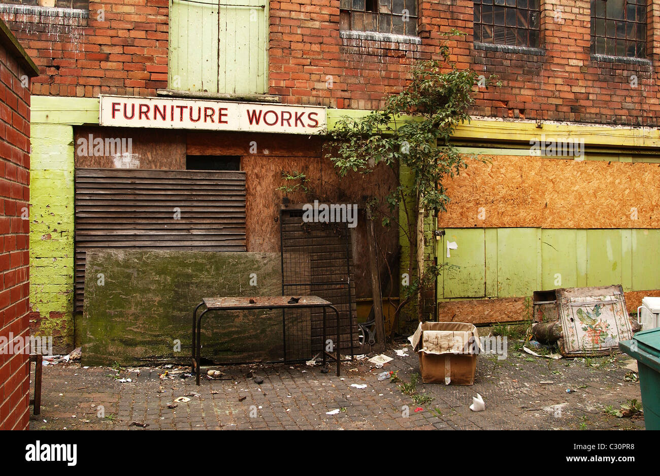 Une ancienne usine de meubles off Radford Road, Hyson vert dans Nottingham. PHOTO © John Robertson Banque D'Images