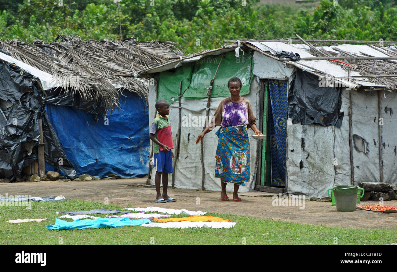 Libériens réfugiés dans un camp de réfugiés à Tabou, Côte d'Ivoire, Afrique de l'Ouest Banque D'Images